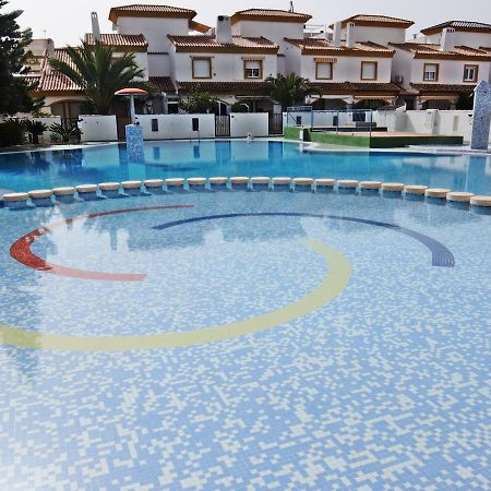Apartamento Familiar Junto A La Playa De San Fernando - Oliva Exterior photo